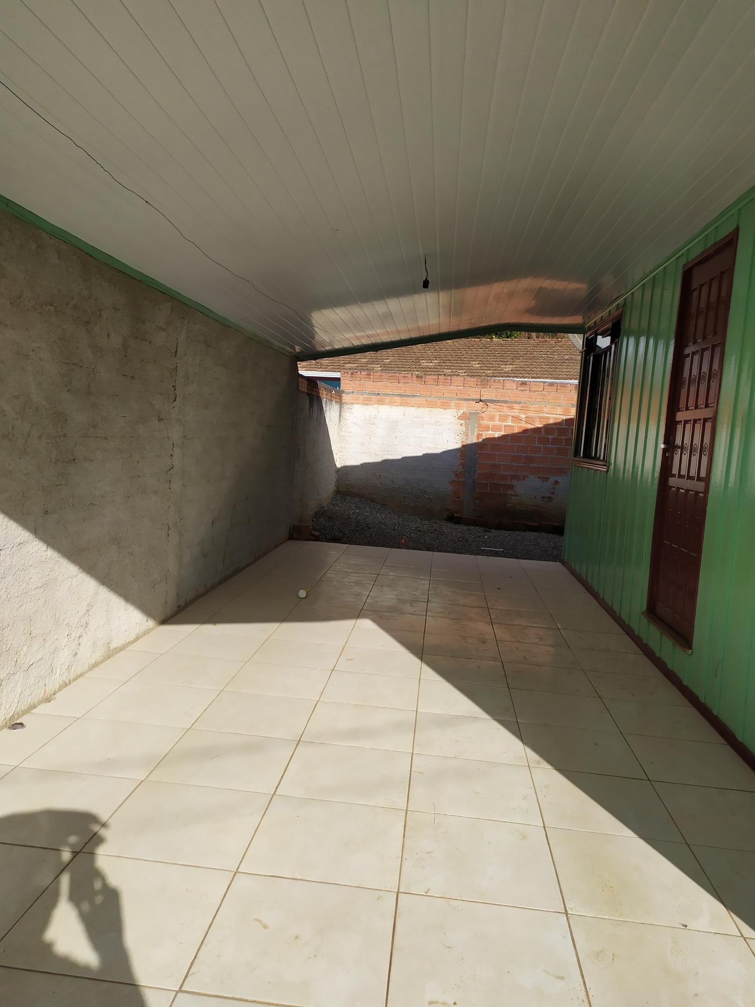 Residência mista com 02 quartos