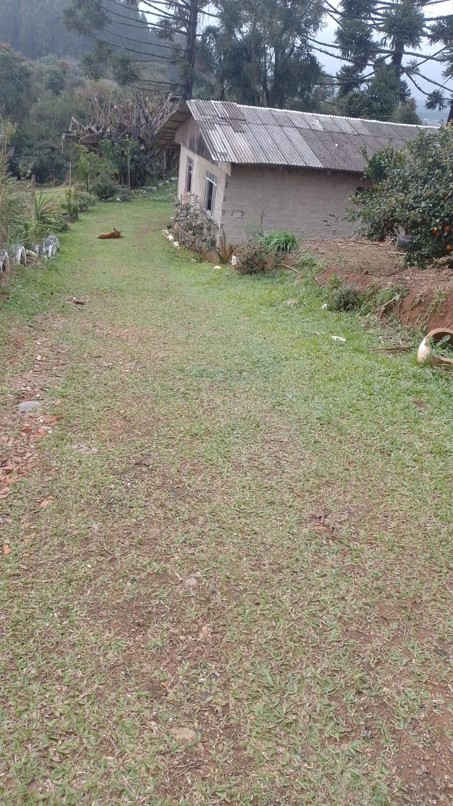 Vende-se chácara, localiza na Lagoa Verde Quitandinha/PR.