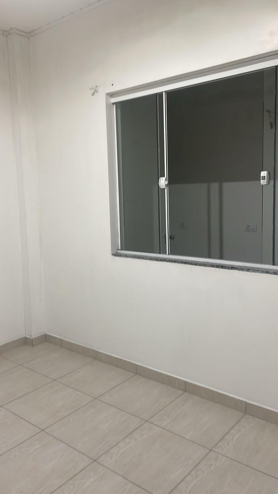 ALUGA-SE APARTEMENTO