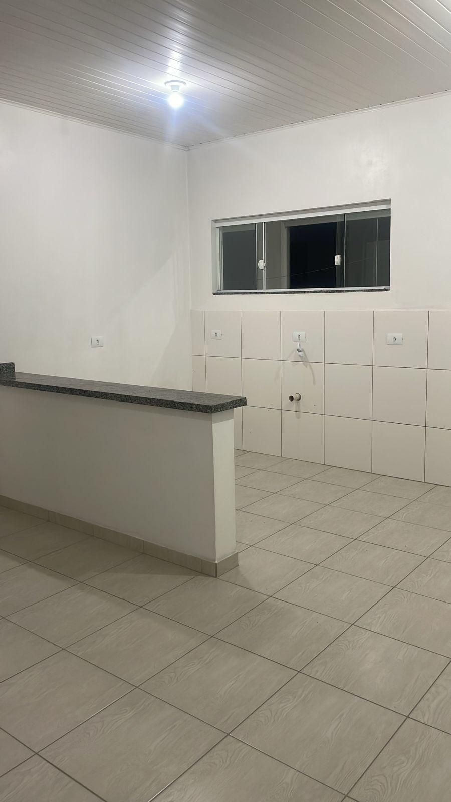 ALUGA-SE APARTEMENTO