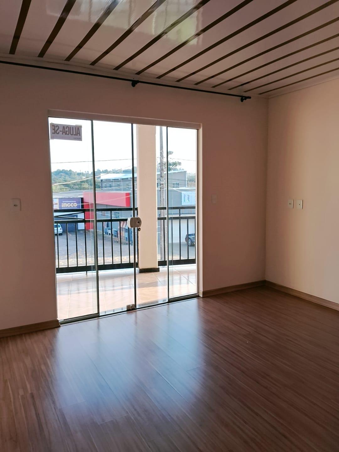 ALUGA-SE PONTO COMERCIAL NO PAVIMENTO SUPERIOR