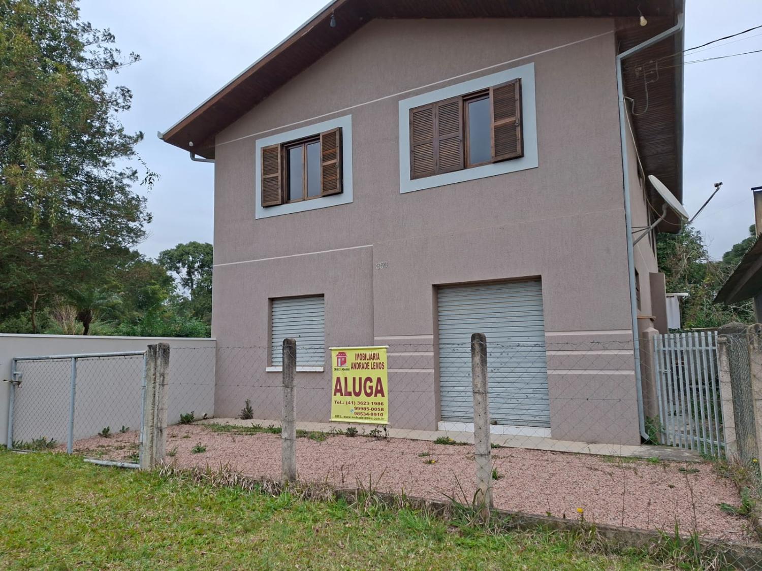 ALUGA-SE SALA COMERCIAL.